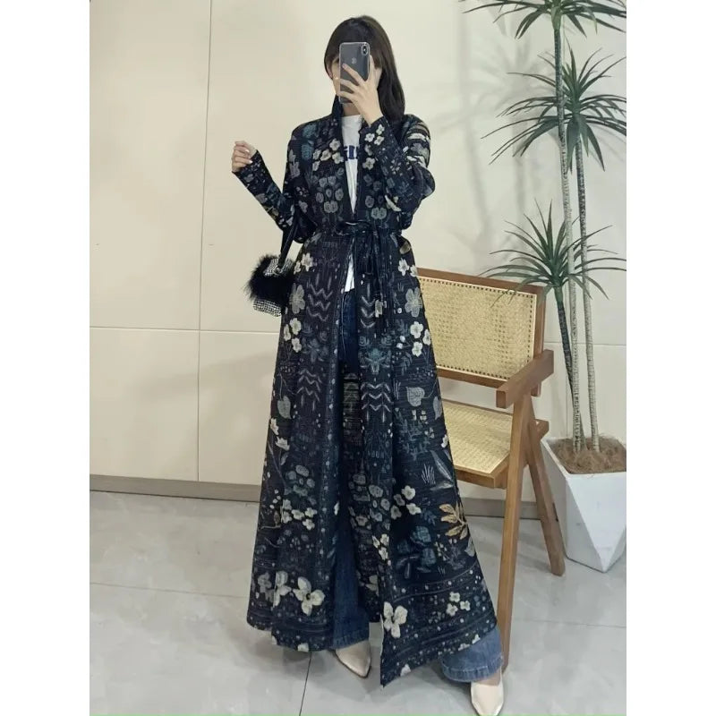 Pleated Long Trench Coat | Elegant Cape-Print Robe Coat