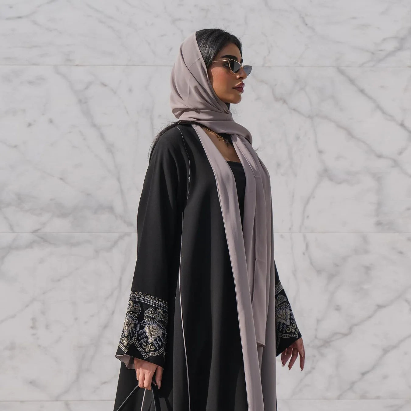 Embroidered Patchwork Abaya – Elegant Open Cardigan Dress