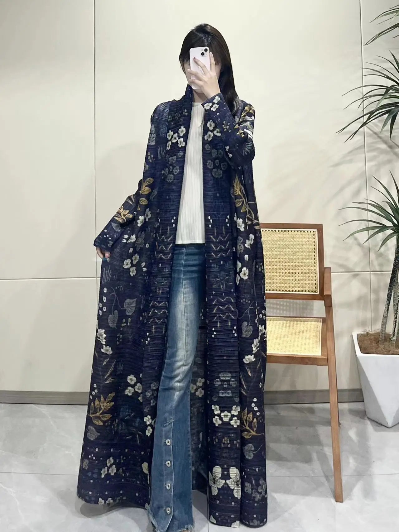 Printed Pleated Coat with Belt | Loose Long Contrast Color Coat