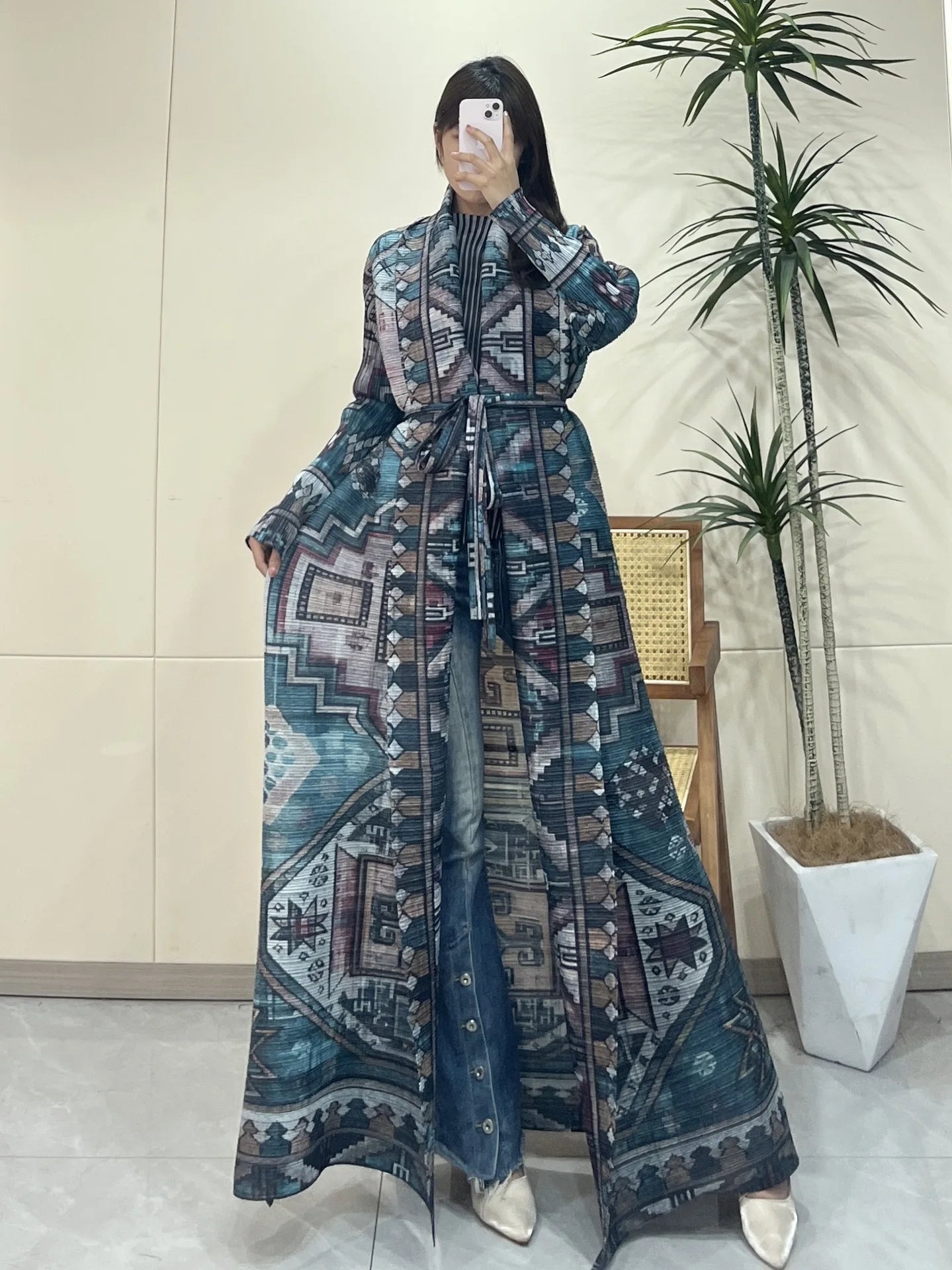 Printed Pleated Coat with Belt | Loose Long Contrast Color Coat