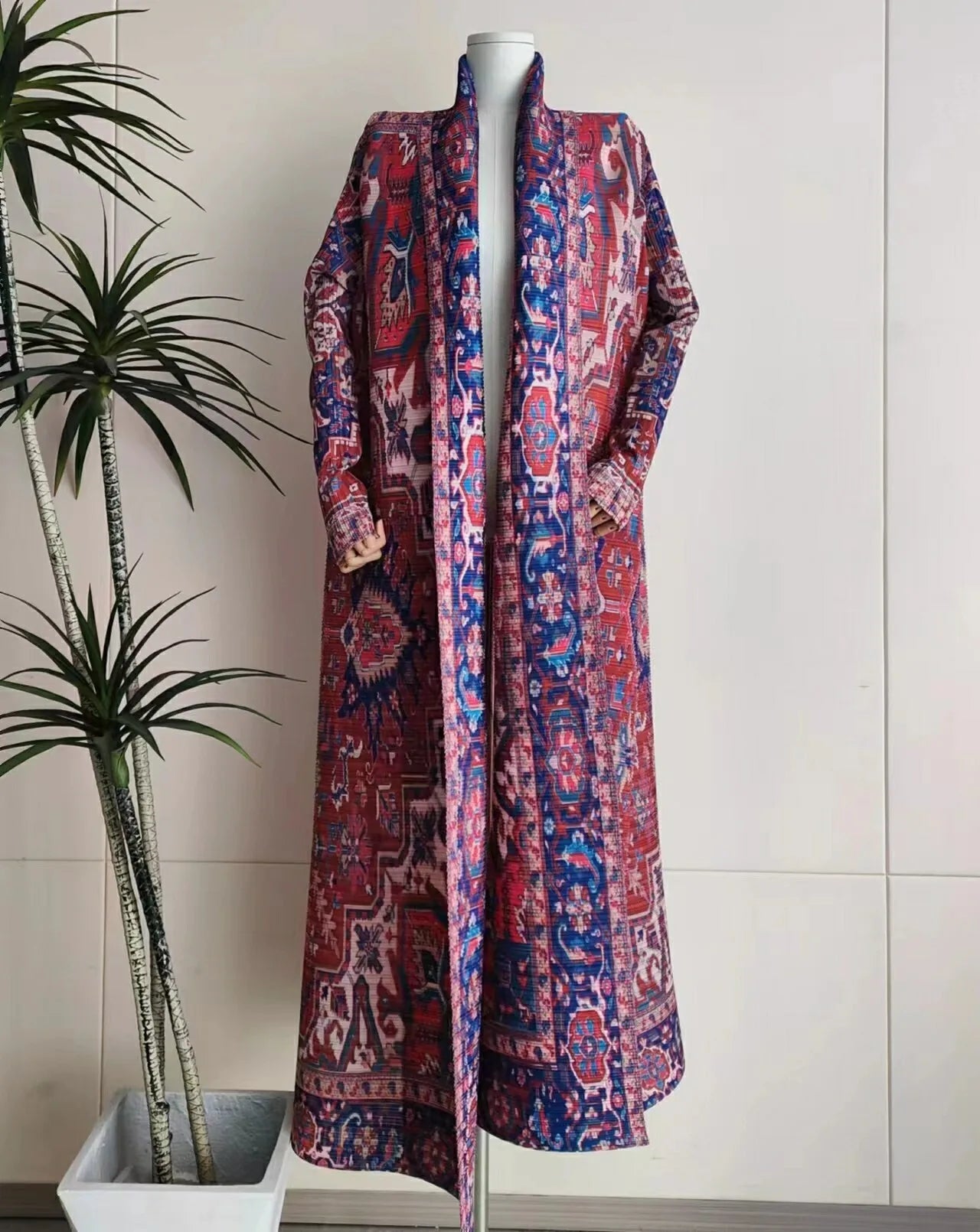 Printed Pleated Coat with Belt | Loose Long Contrast Color Coat