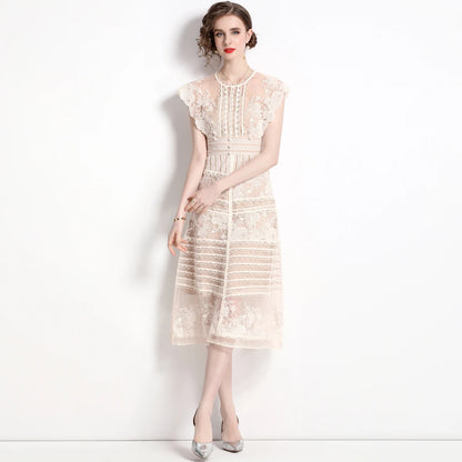 2025 Autumn Fashion Embroidery Flower Dress Vintage Runway Women O Neck Short Sleeve Mesh Dot Bodycon Slim Party Midi Vestidos