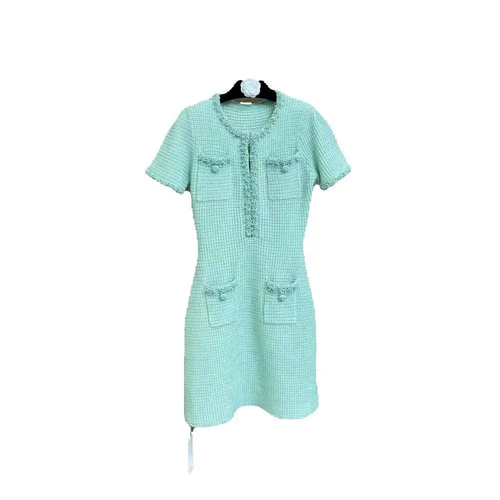 فستان كورسيه محبوك مع شرابة – أنيق ومشد للجسم مرن