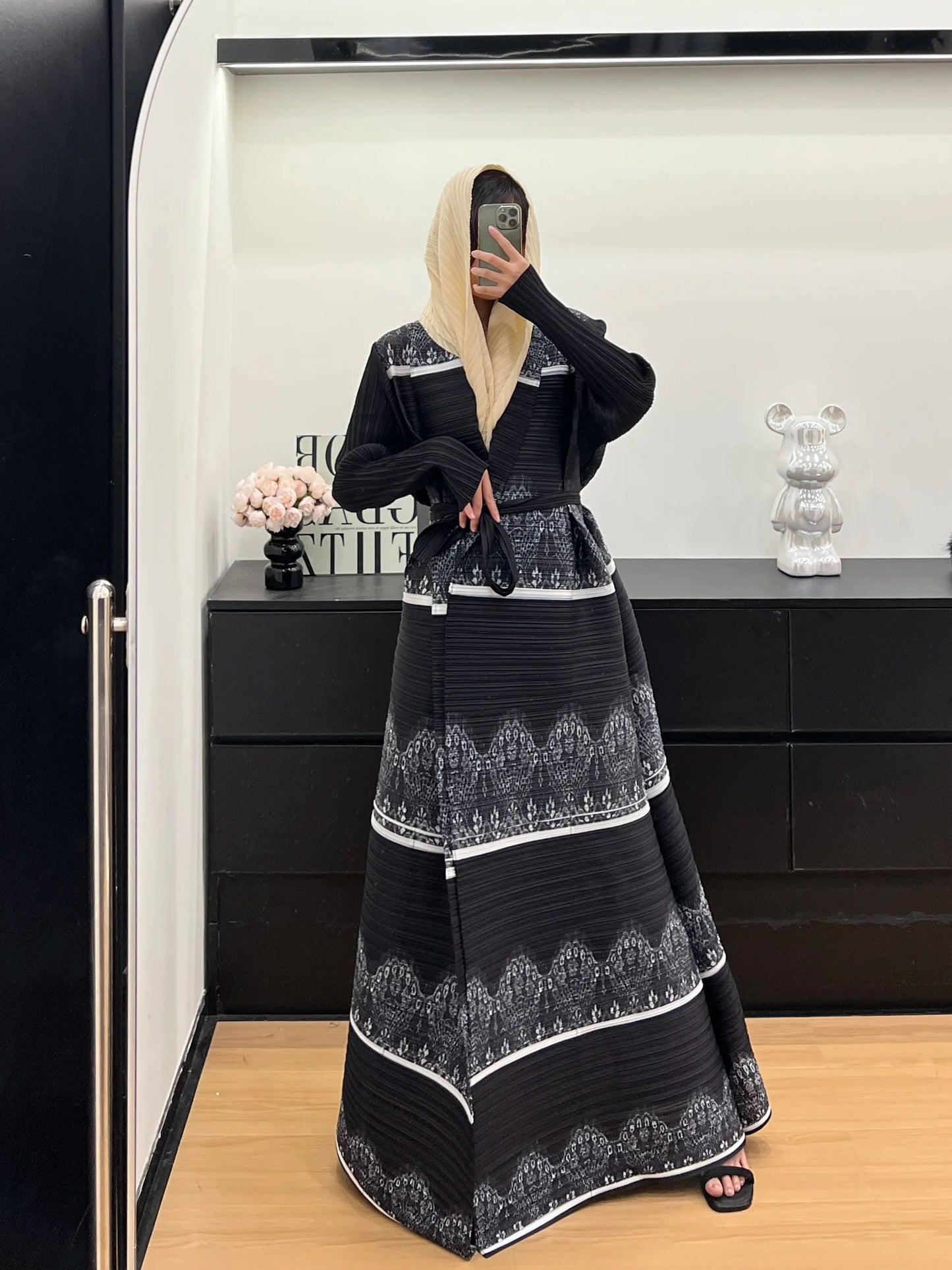 Pleated Long Trench Coat | Elegant Cape-Print Robe Coat