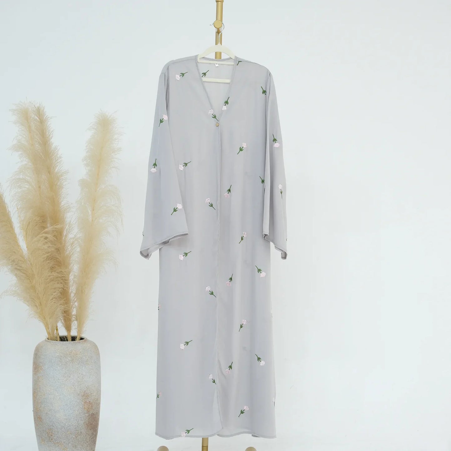 2024 Flower Embroidery Muslim Modest Cardigan for Women Eid Dubai Kimono Aabaya Dress Luxury Islam Saudi Turkey Plain Clothing