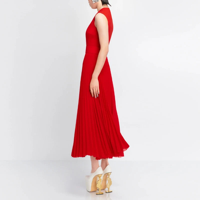 Red Solid Slimming Spliced Fold Dress – Sleeveless Round Neck