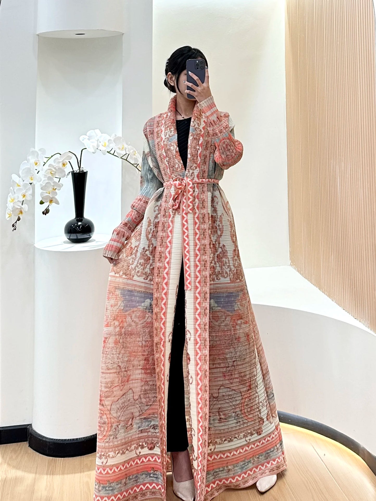Pleated Long Trench Coat | Elegant Cape-Print Robe Coat