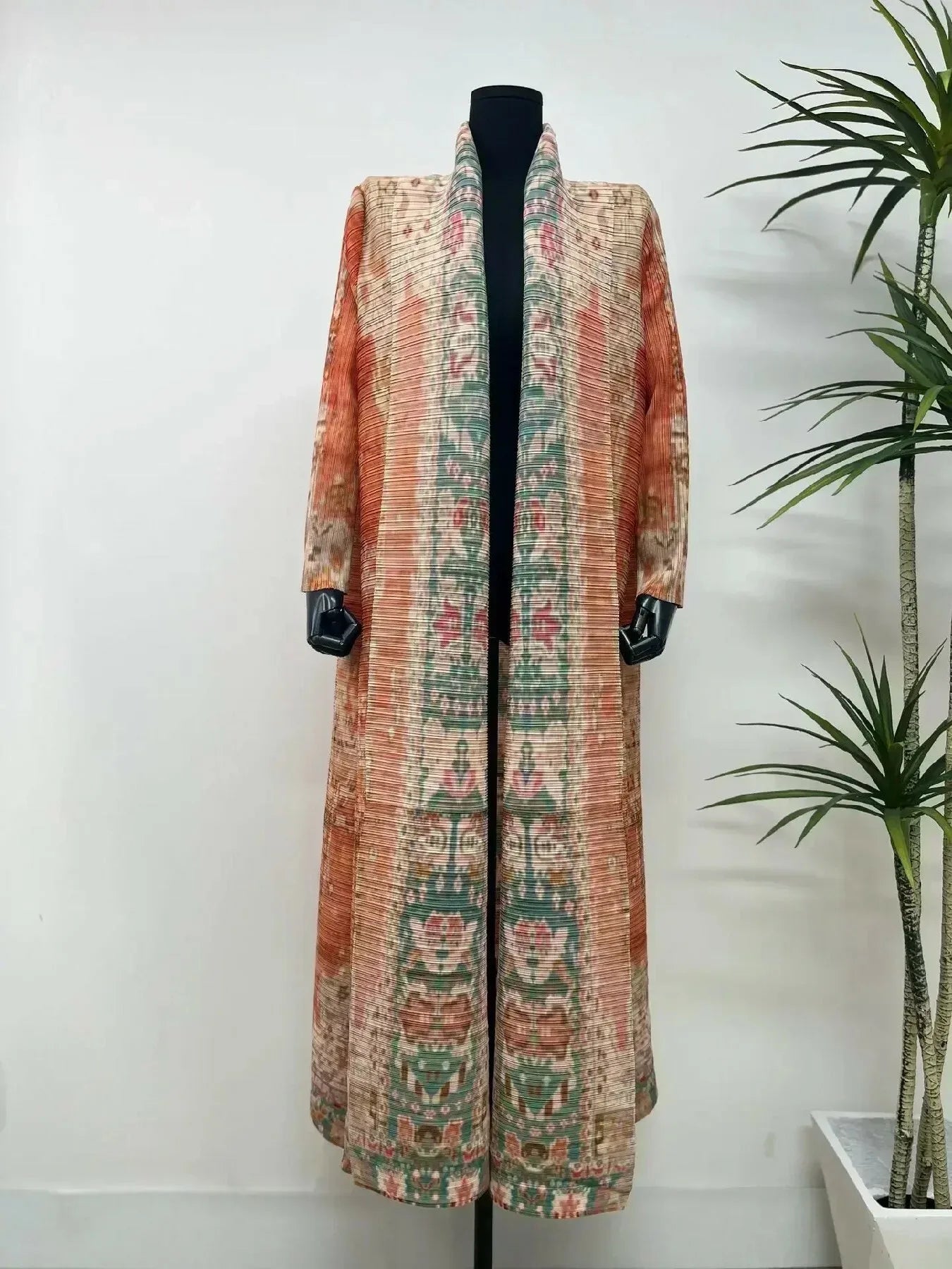 Printed Pleated Coat with Belt | Loose Long Contrast Color Coat