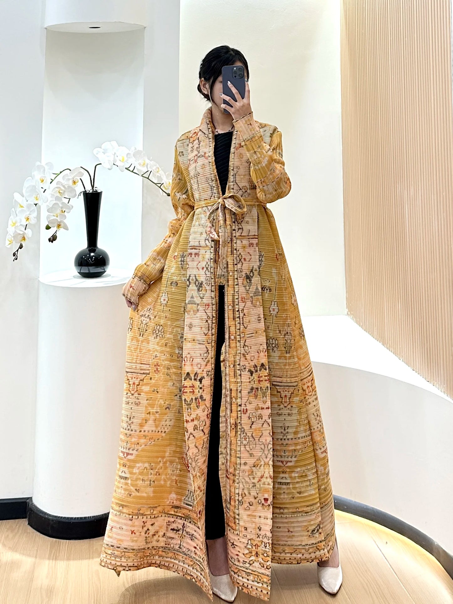 Pleated Long Trench Coat | Elegant Cape-Print Robe Coat
