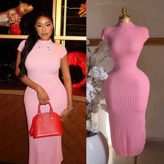 فستان جينز طويل مع قطع متداخلة | ياقة على شكل حرف V ضيق الأكمام القصيرة