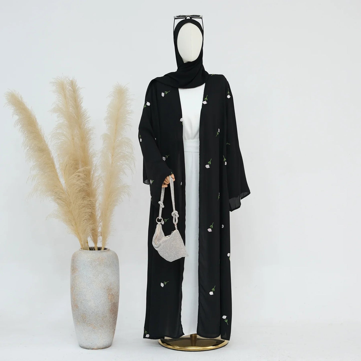 2024 Flower Embroidery Muslim Modest Cardigan for Women Eid Dubai Kimono Aabaya Dress Luxury Islam Saudi Turkey Plain Clothing