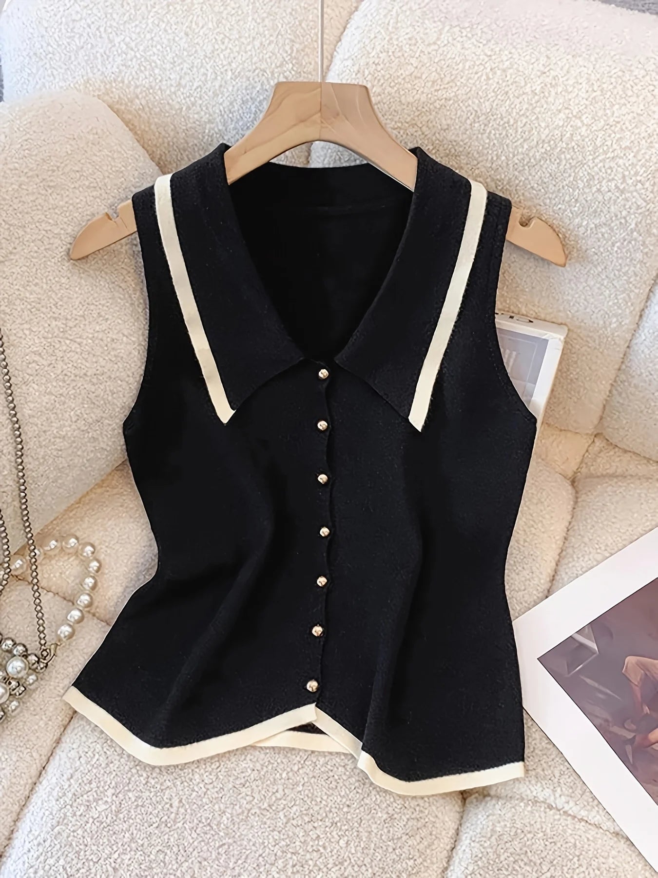 French Collar Knit Sleeveless Vest – Contrast Color-Block Slim Fit